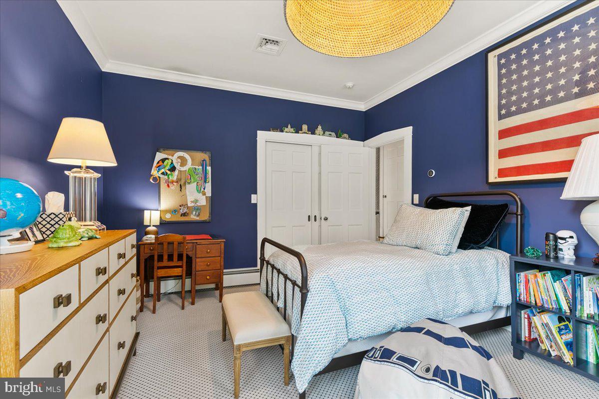 SCHOOL LANE HILLS - Residential