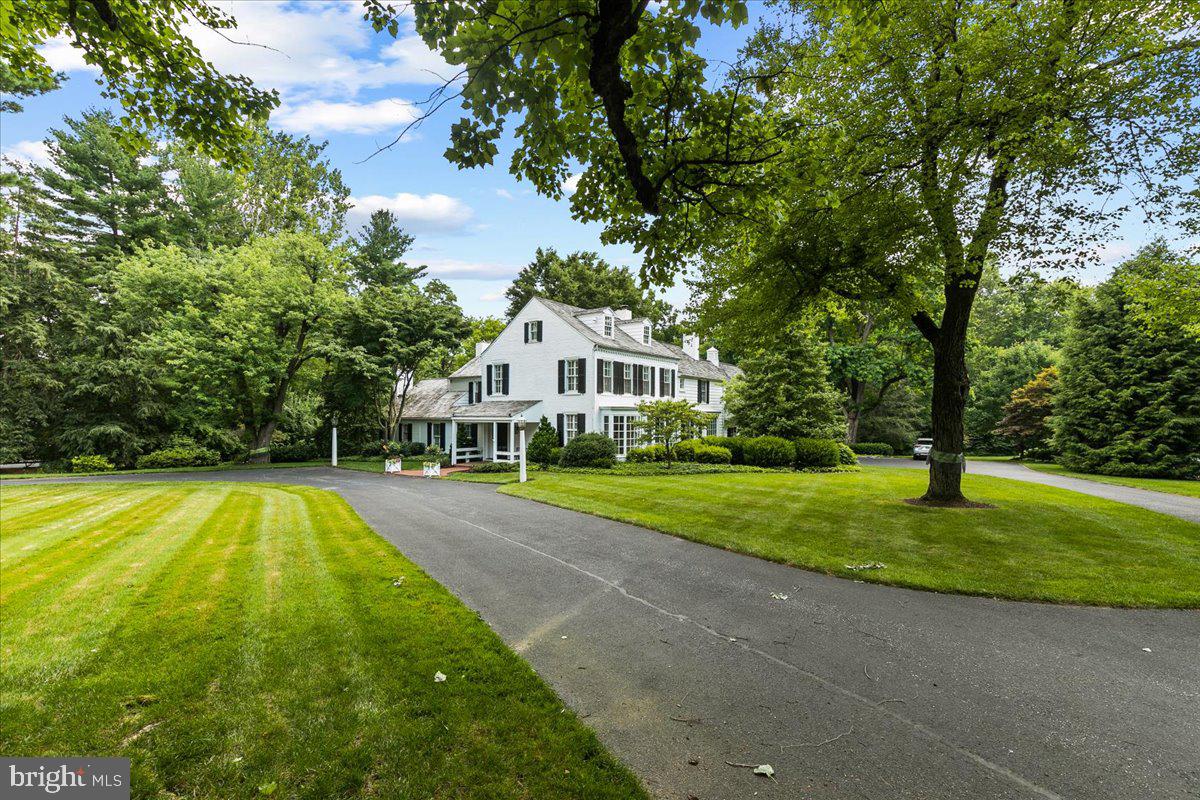 SCHOOL LANE HILLS - Residential