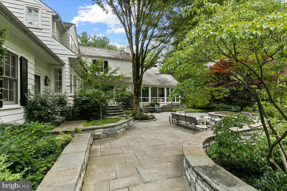 SCHOOL LANE HILLS - Residential