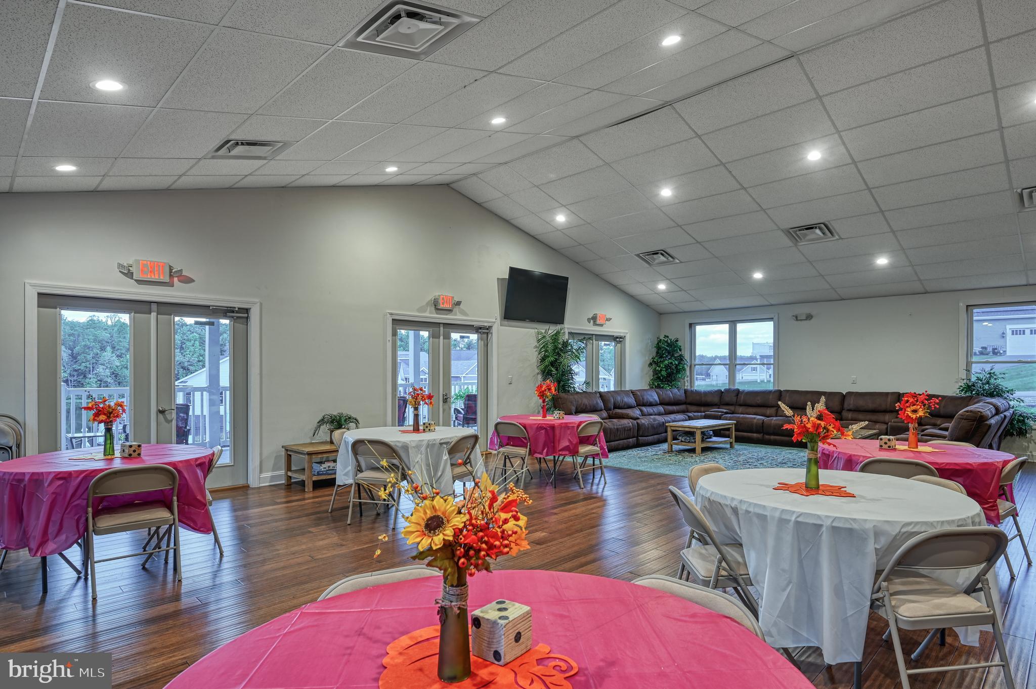 SUNSET COVE - Residential