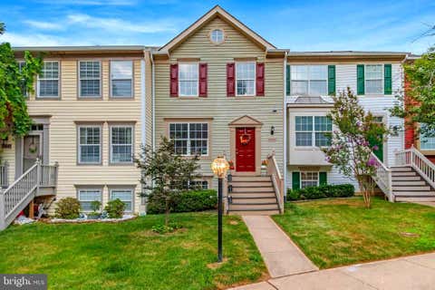 Townhouse For Sale - 15641 Plain Dealing Place<br/> MANASSAS, VA 20112