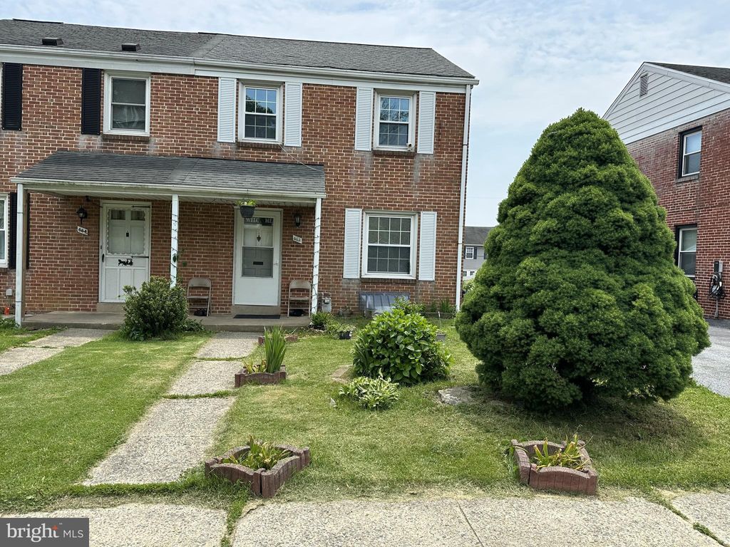 Photo of 662 Hershey Avenue, LANCASTER, PA 17603 (MLS # PALA2070950)