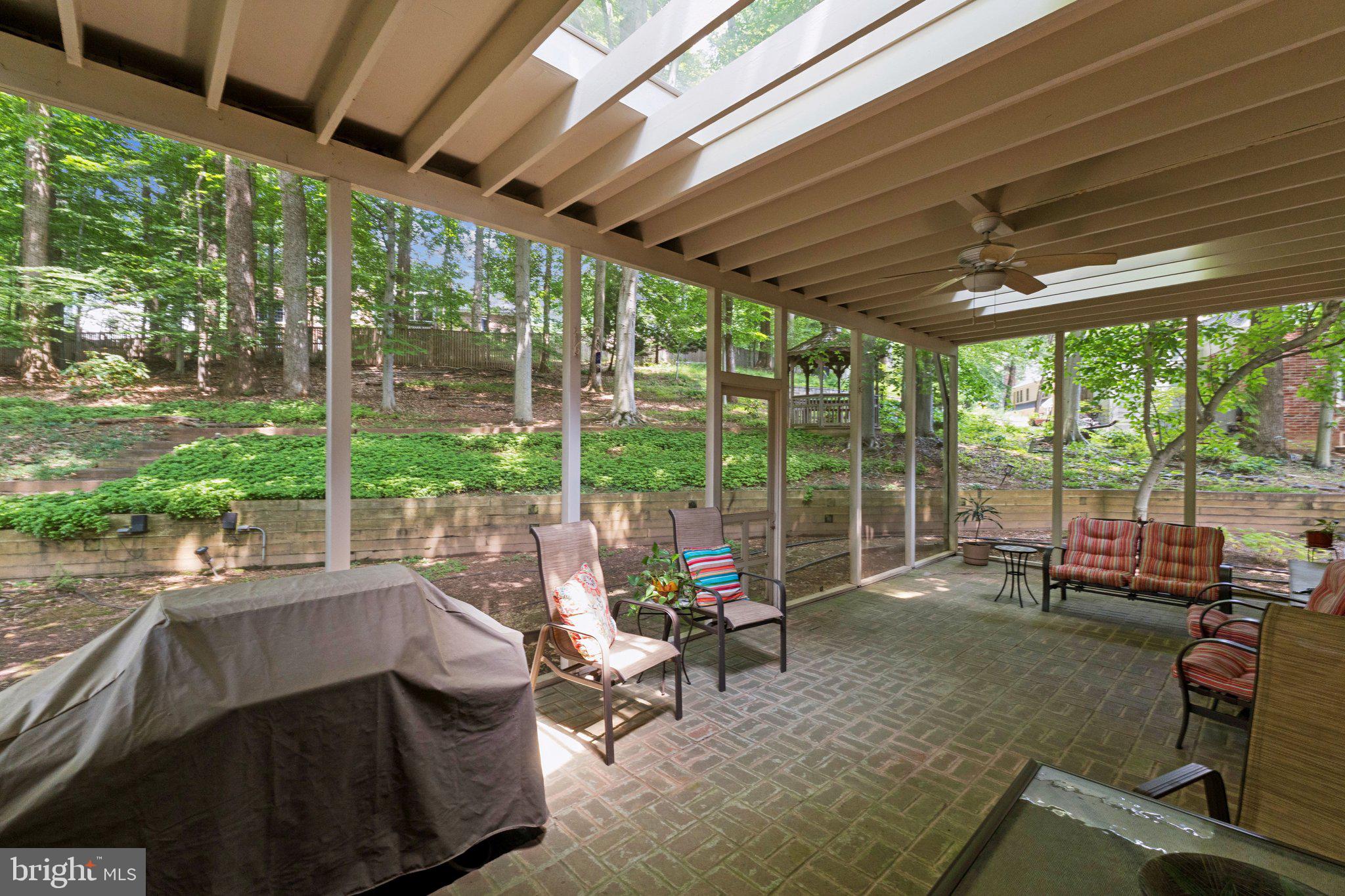 7605 HACKAMORE