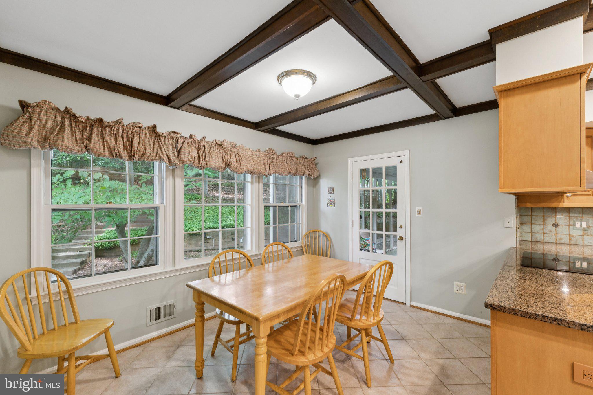 7605 HACKAMORE