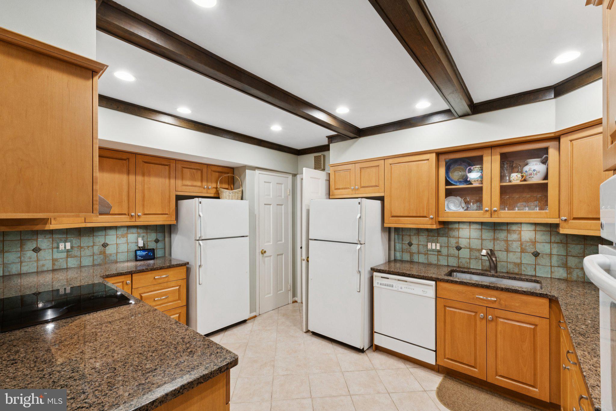 7605 HACKAMORE