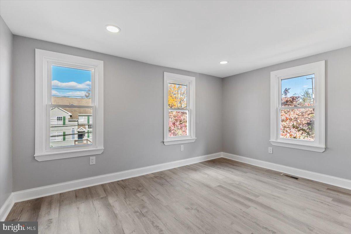 PAOLI GARDENS - Residential Lease
