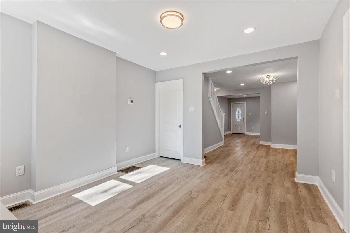 PAOLI GARDENS - Residential Lease