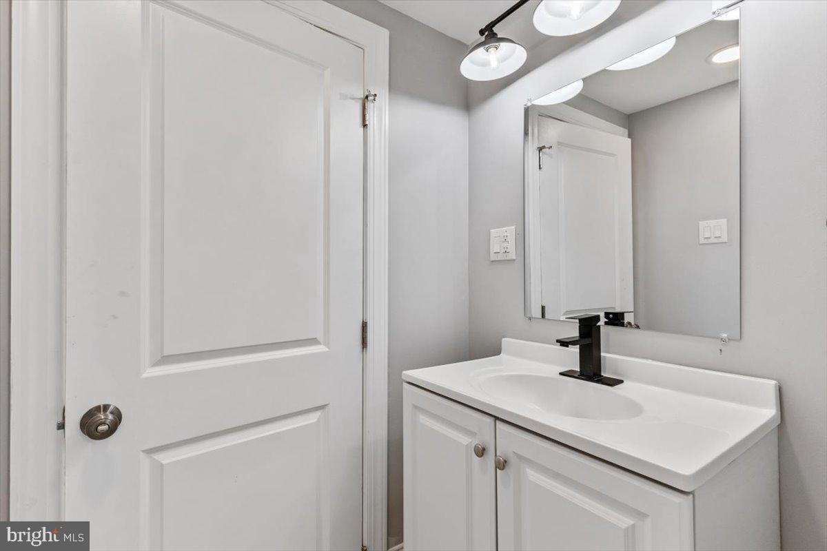 PAOLI GARDENS - Residential Lease