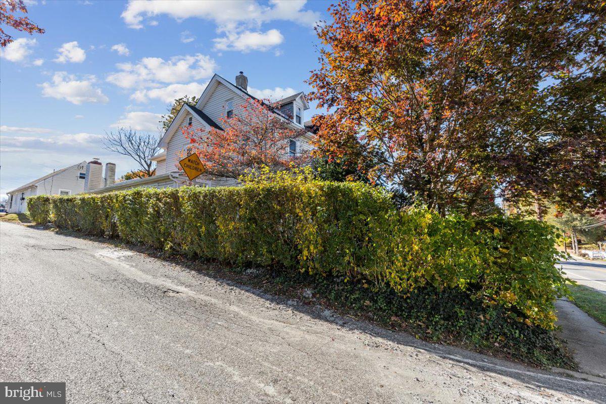 PAOLI GARDENS - Residential Lease