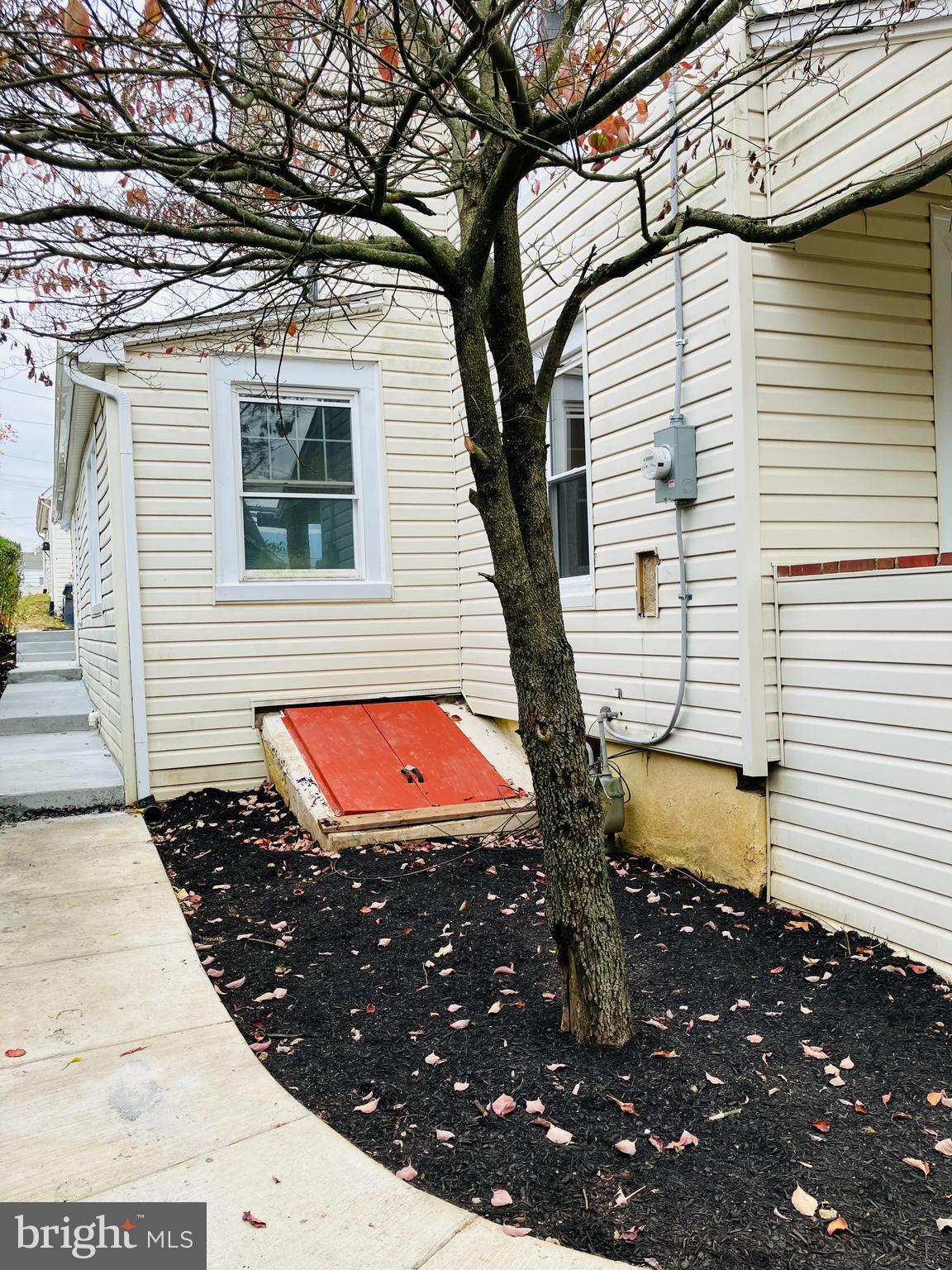 PAOLI GARDENS - Residential Lease