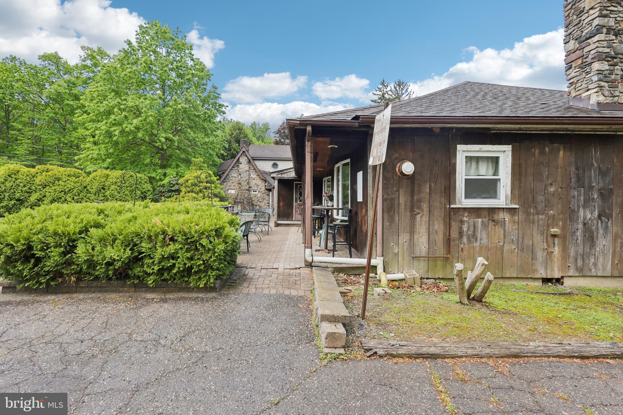 203 HOPEWELL WERTSVILLE ROAD