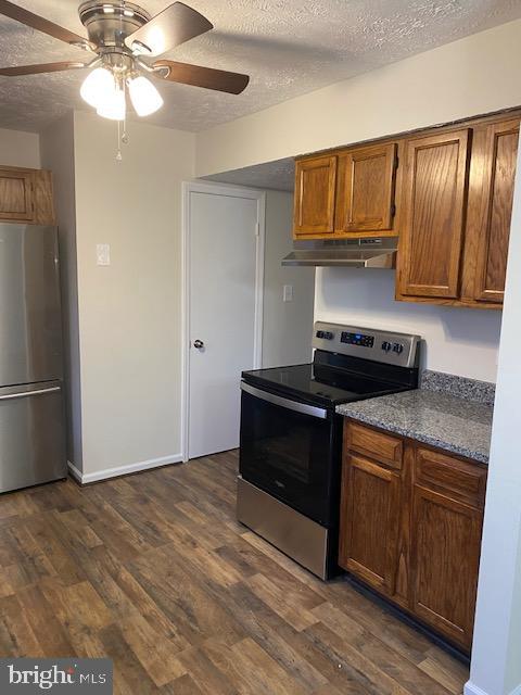 MANASSAS PARK VILLAGE - Residential