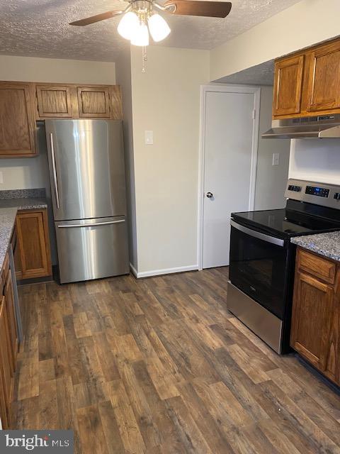 MANASSAS PARK VILLAGE - Residential