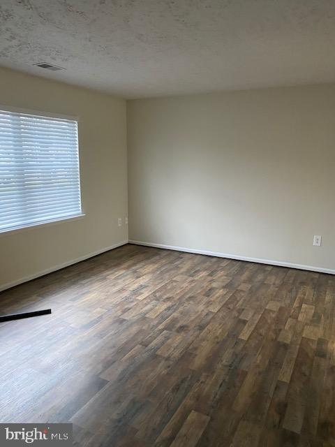 MANASSAS PARK VILLAGE - Residential