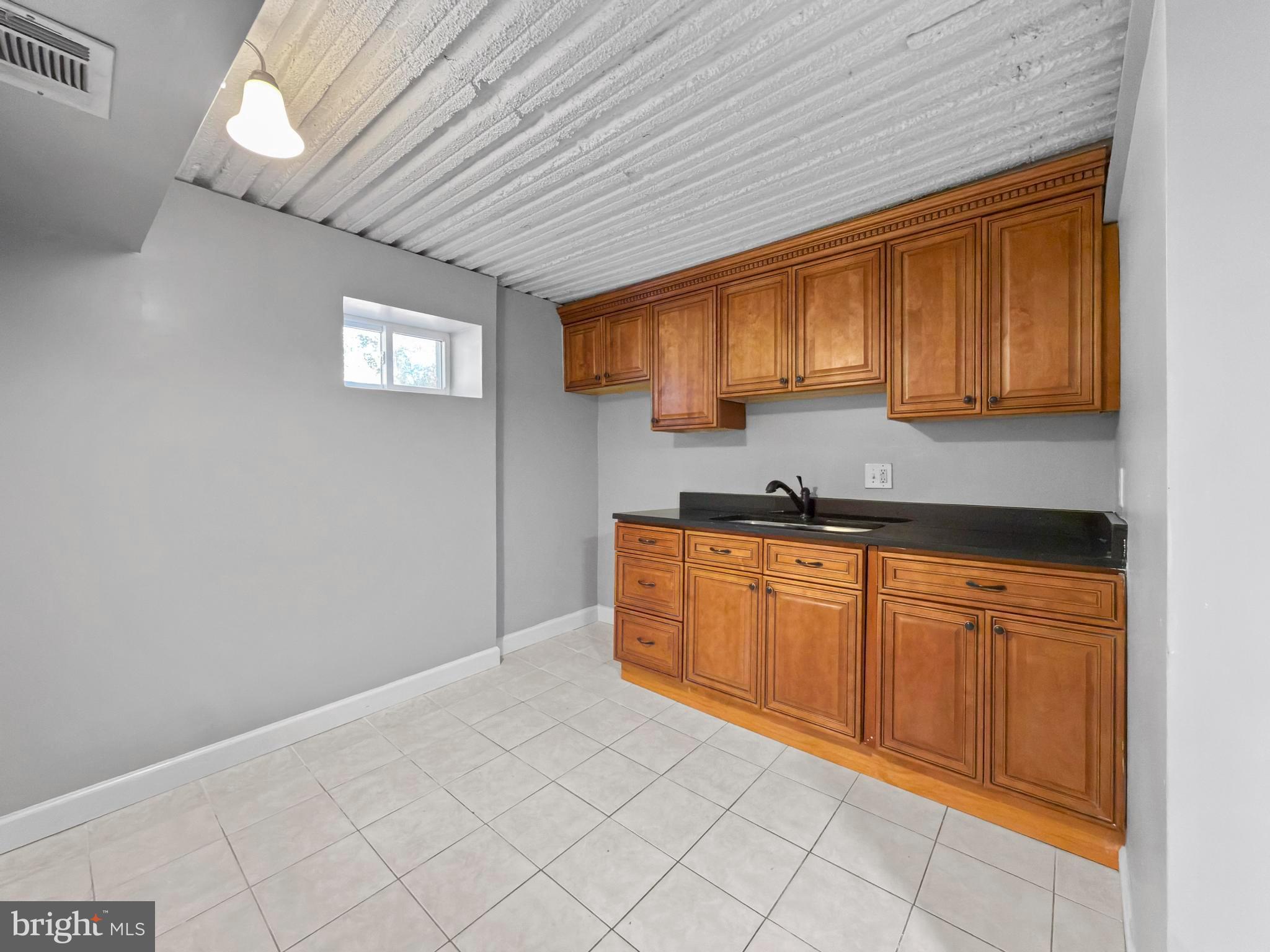 KINGS CONTRIVANCE - Residential