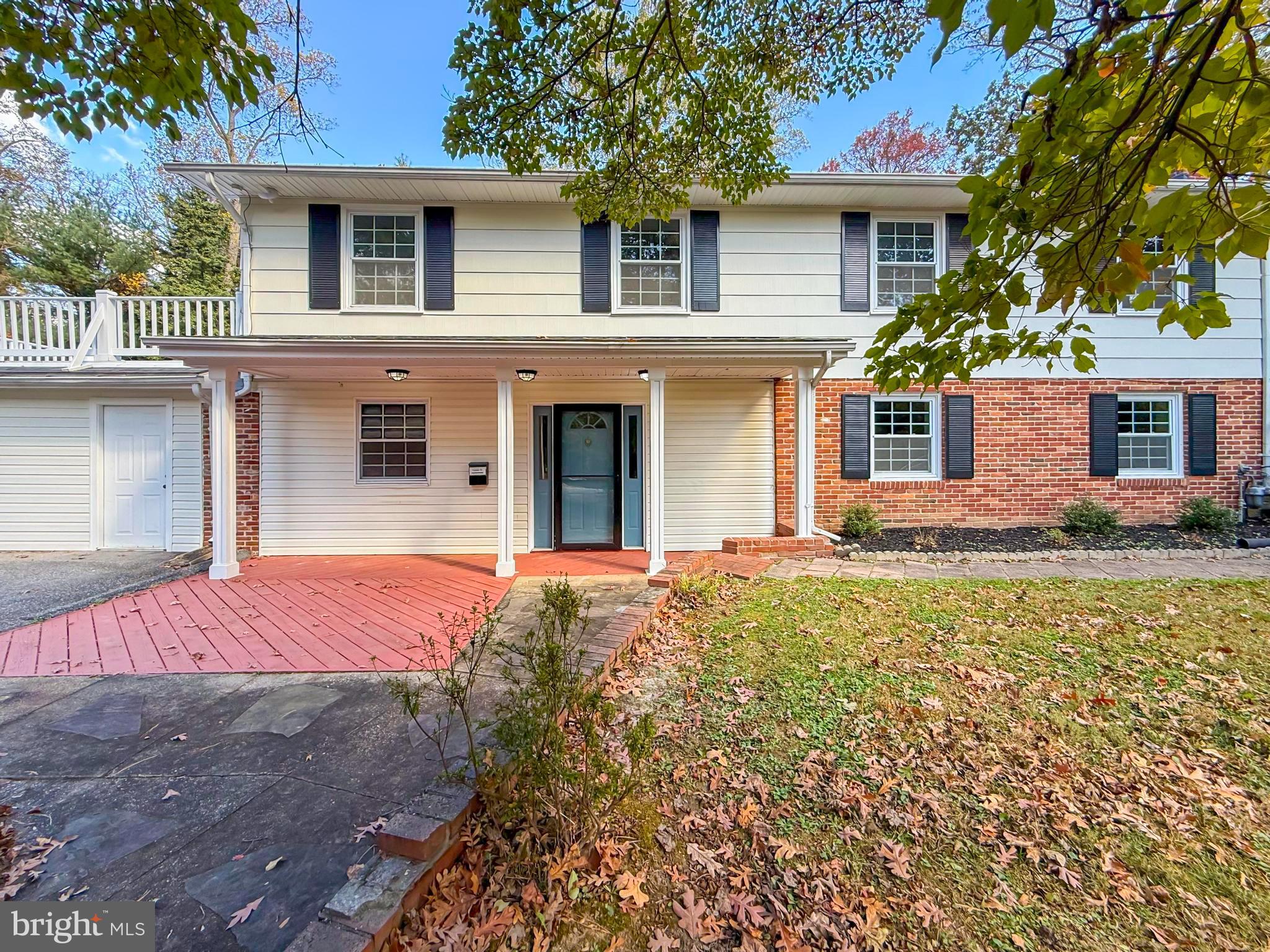 6661 MOHAWK COURT