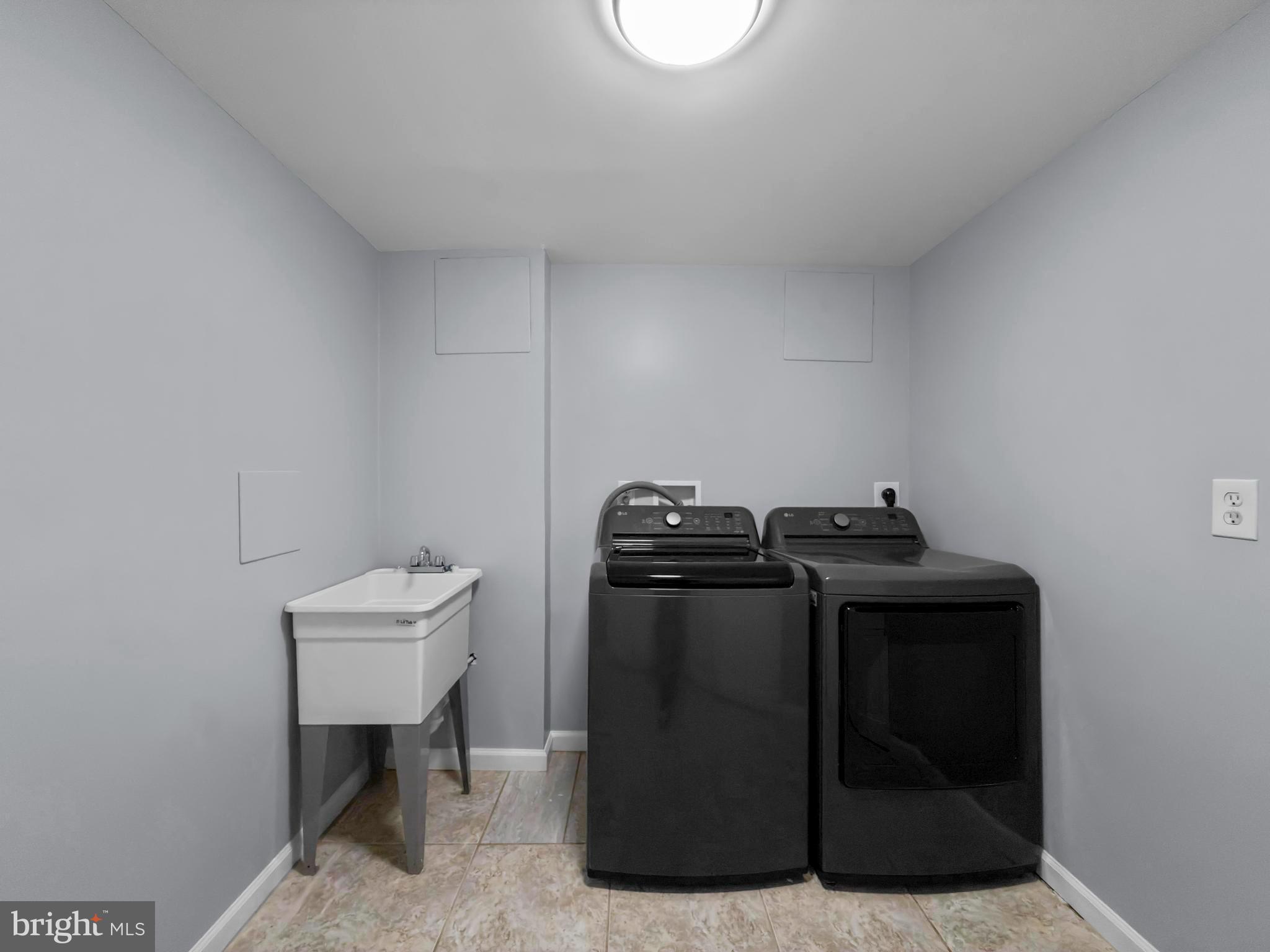 KINGS CONTRIVANCE - Residential