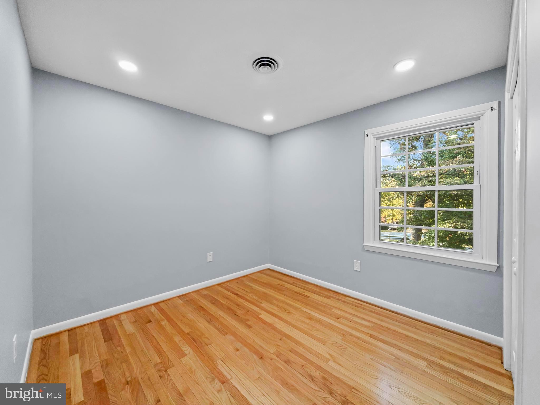 KINGS CONTRIVANCE - Residential