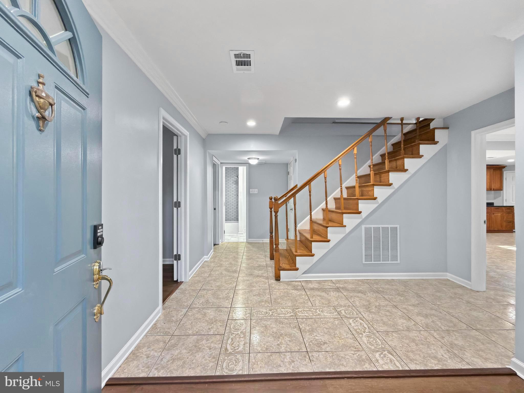 6661 MOHAWK COURT
