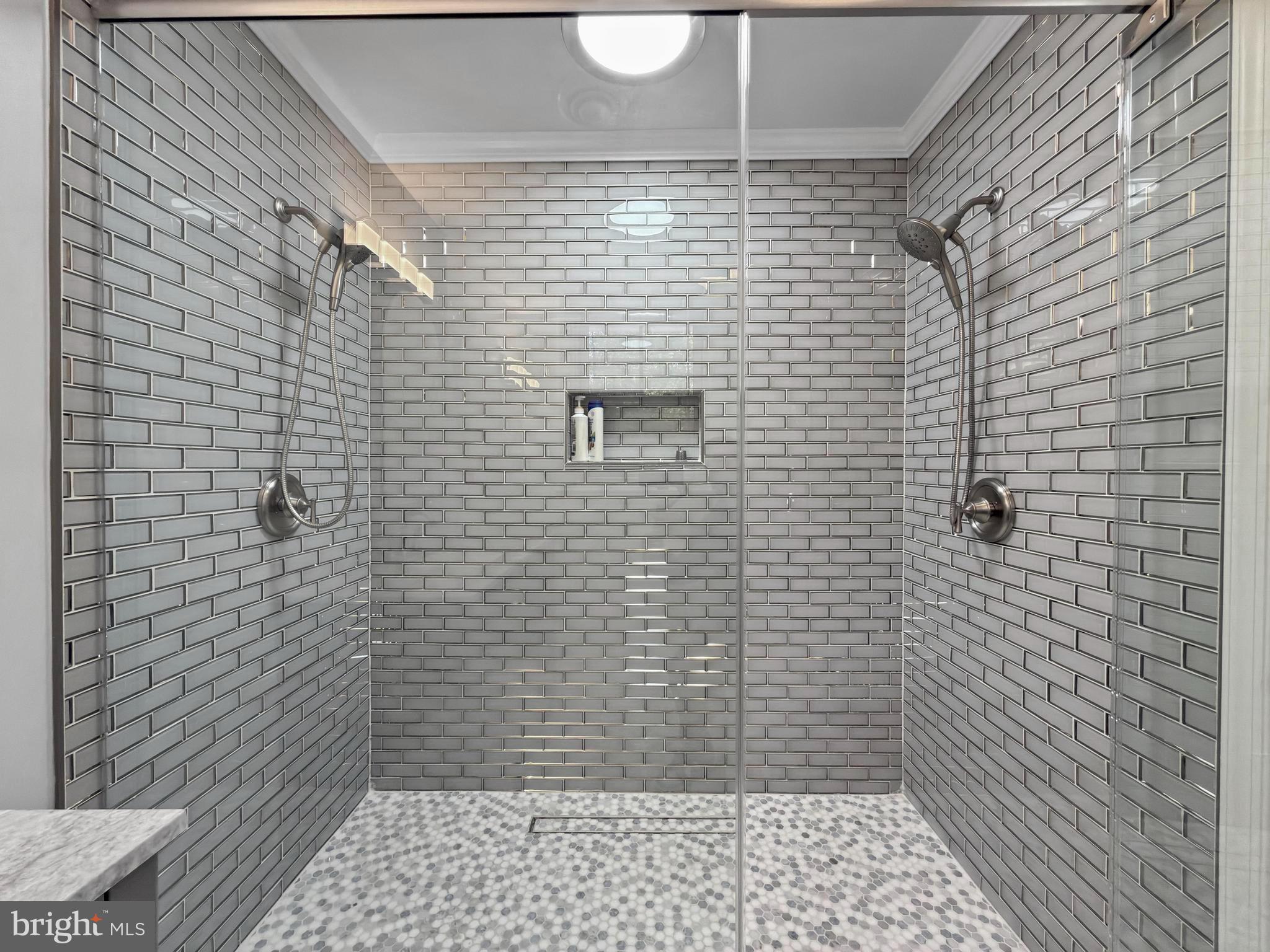 KINGS CONTRIVANCE - Residential