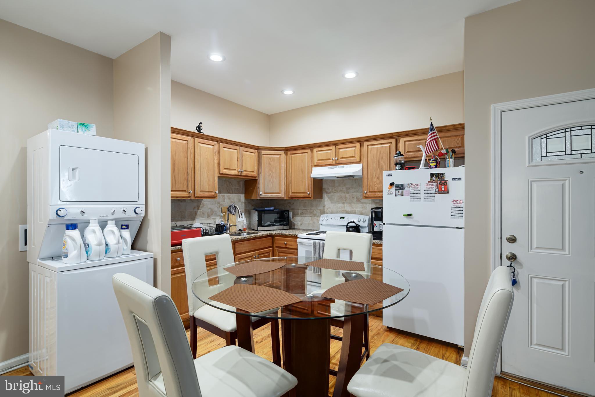 LOWER MOYAMENSING - Residential