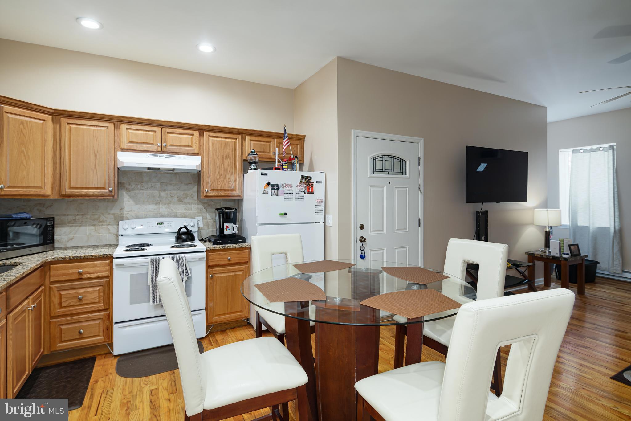 LOWER MOYAMENSING - Residential