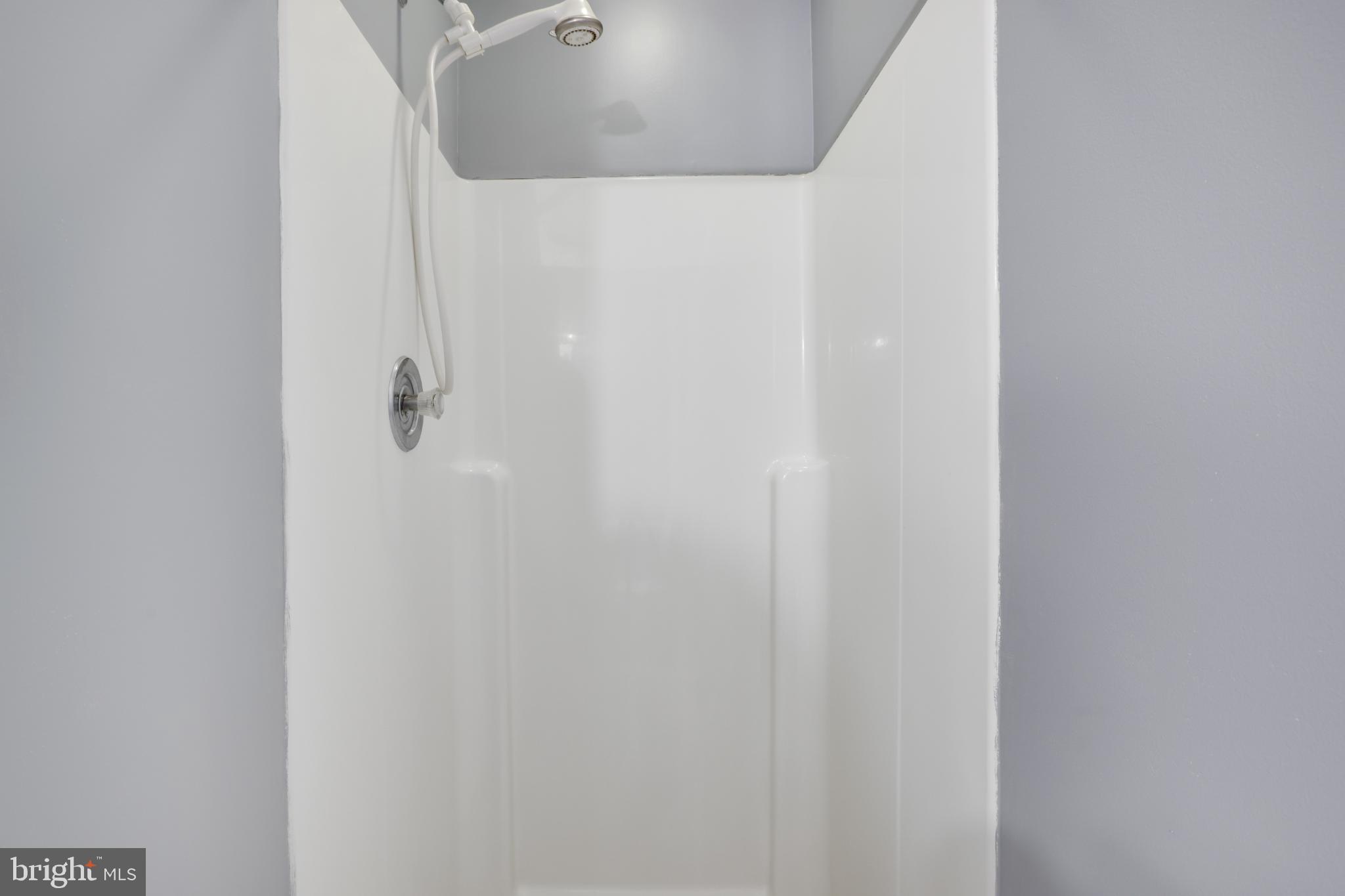 COUNTRY CLUB OF THE POCONOS - Residential Lease