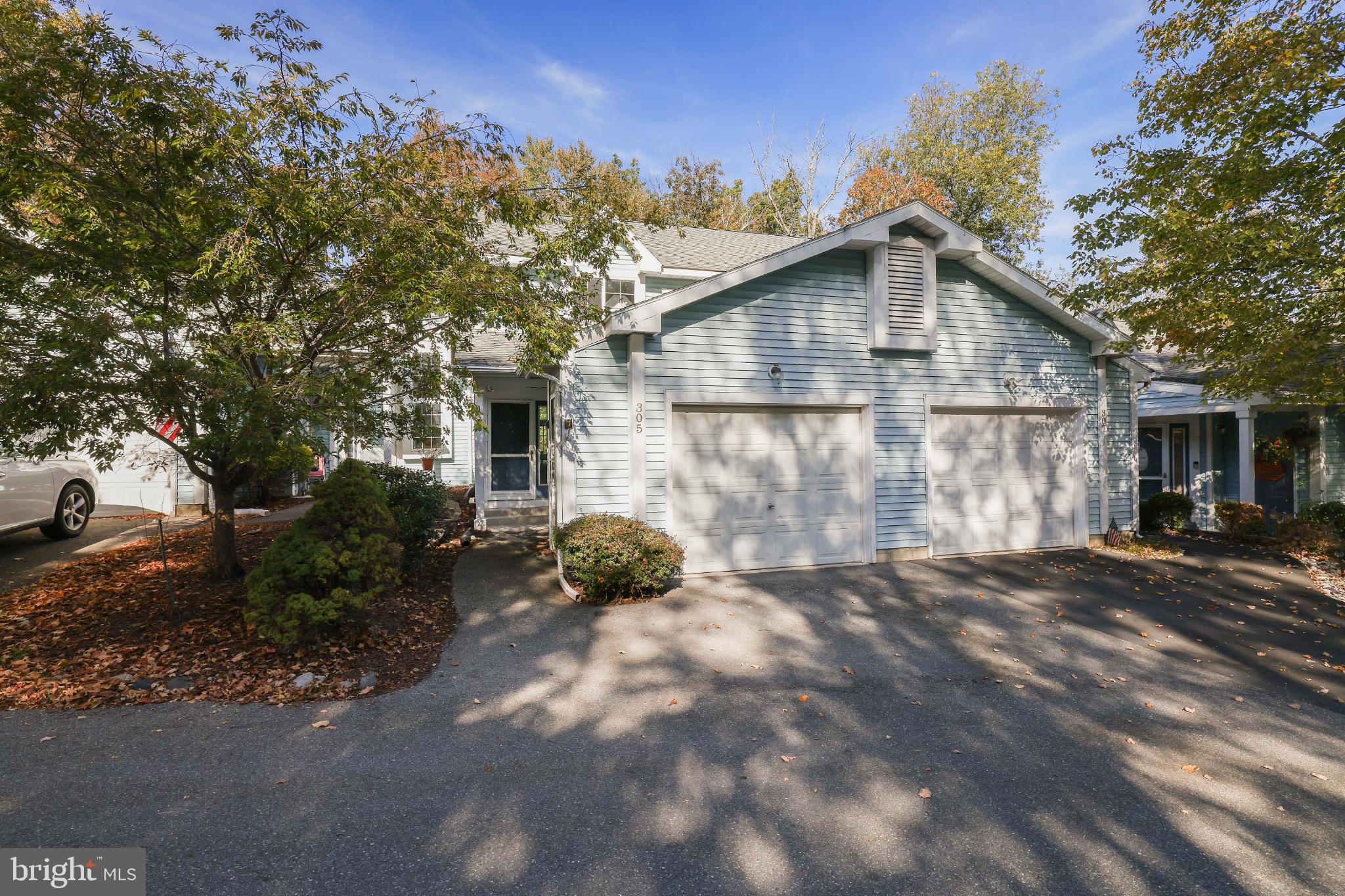 COUNTRY CLUB OF THE POCONOS - Residential Lease