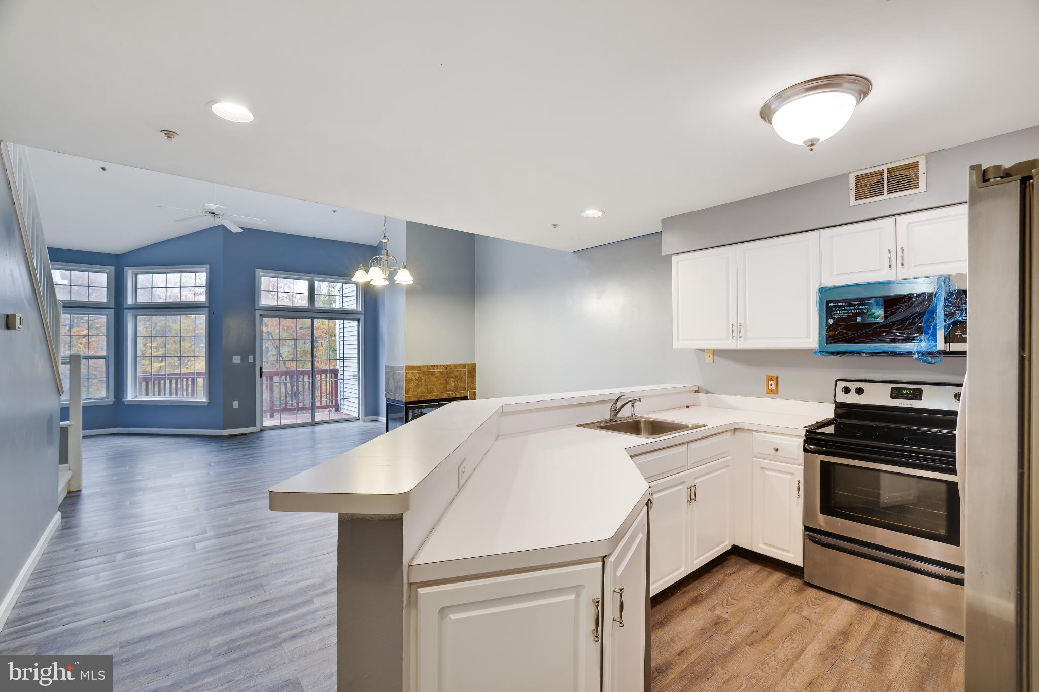 COUNTRY CLUB OF THE POCONOS - Residential Lease