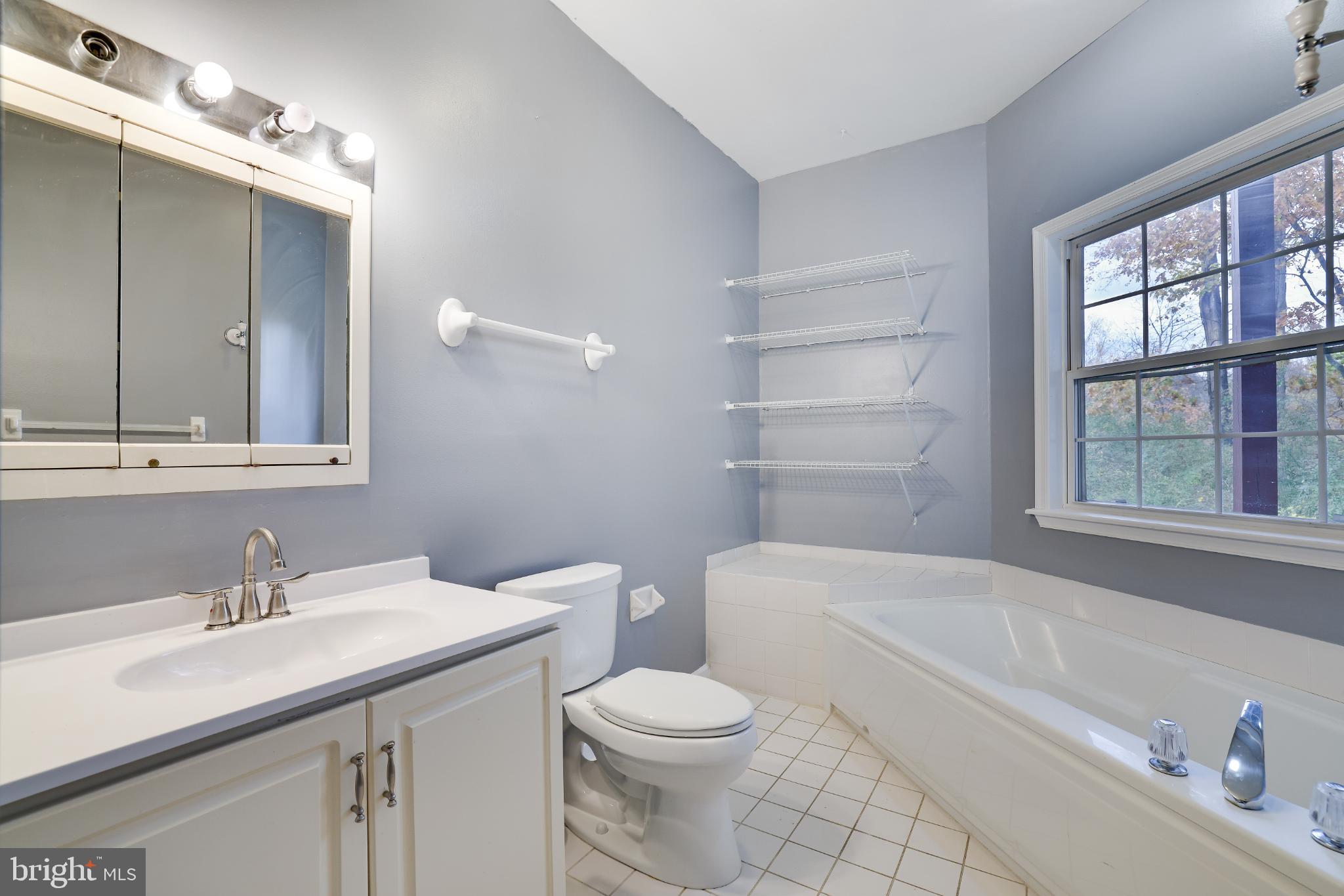 COUNTRY CLUB OF THE POCONOS - Residential Lease