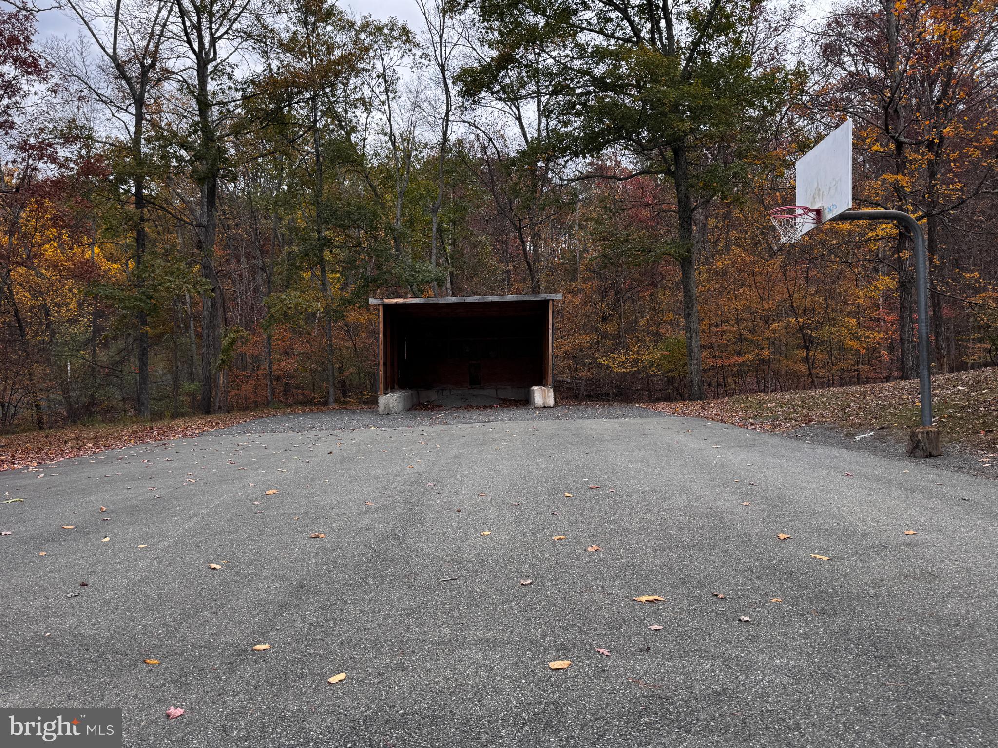 COUNTRY CLUB OF THE POCONOS - Residential Lease