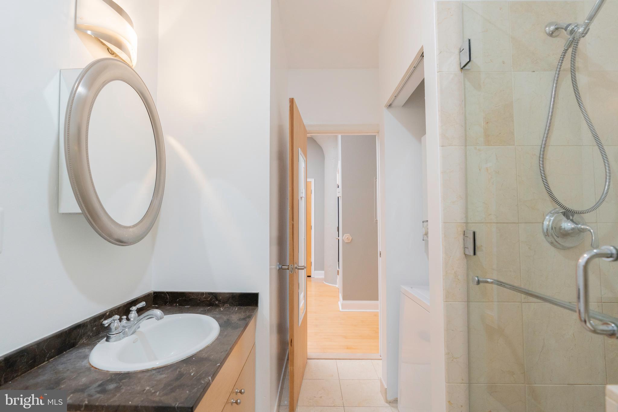 POINT BREEZE - Residential Lease