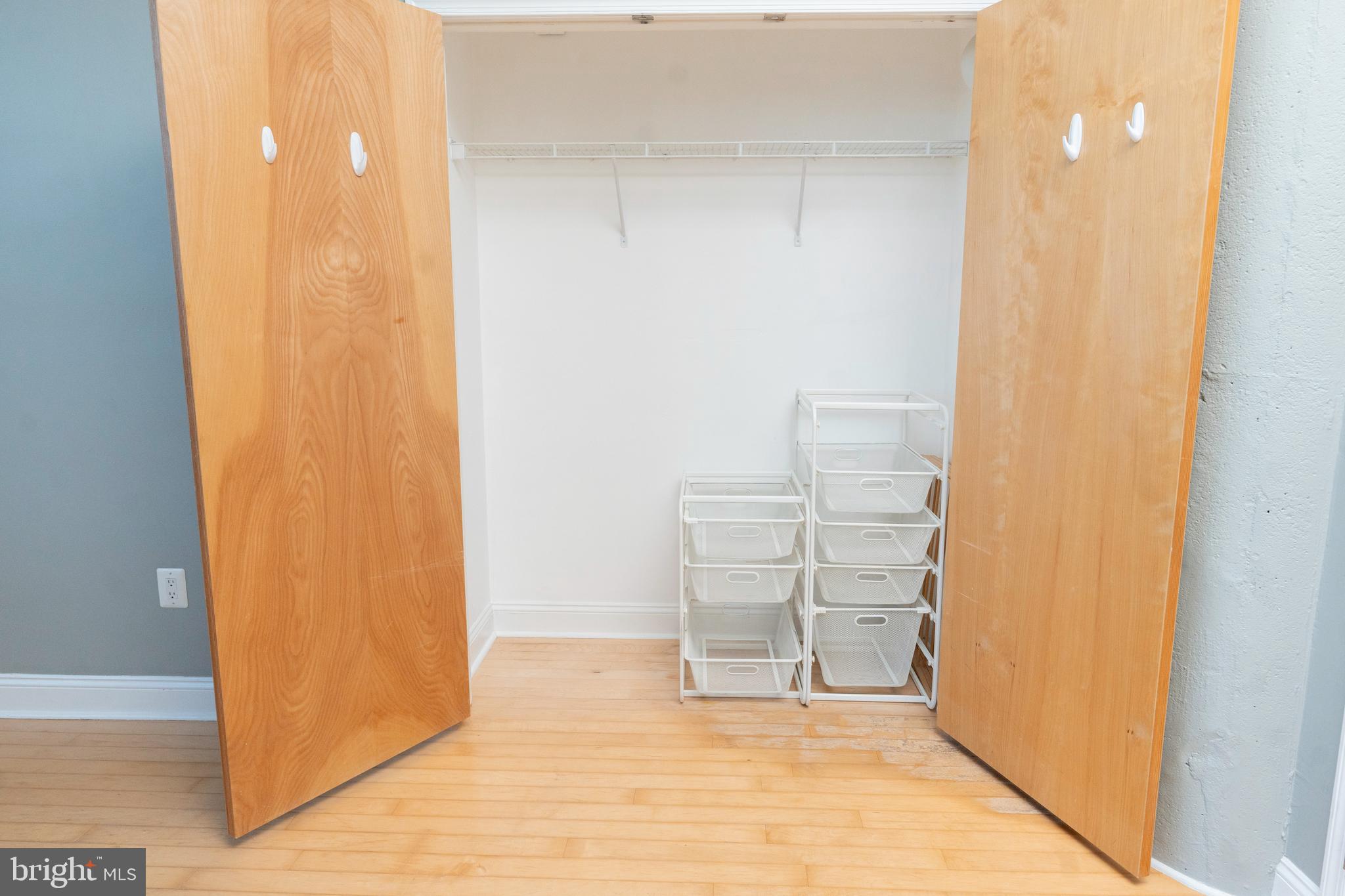 POINT BREEZE - Residential Lease