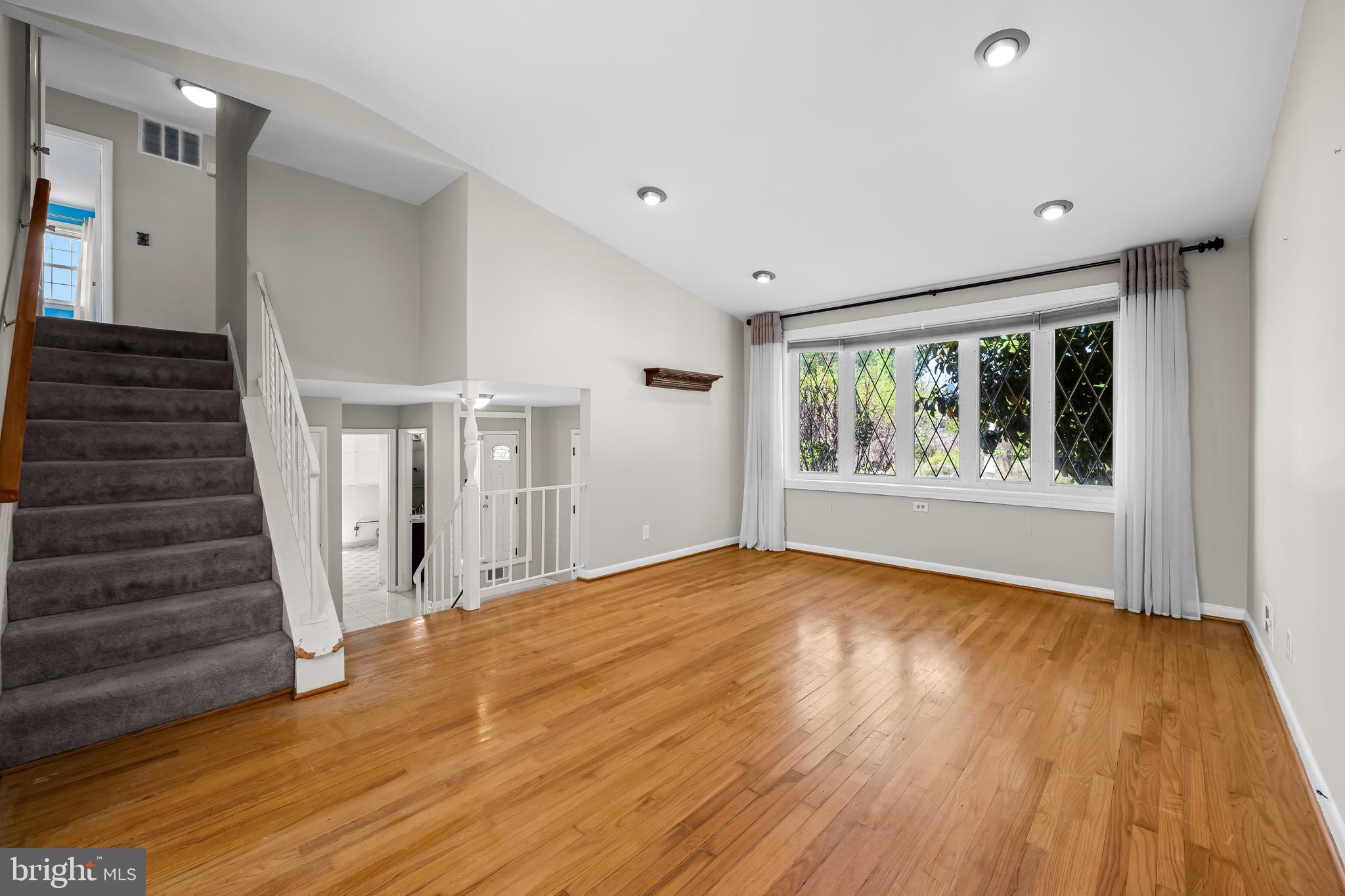 THORNLEIGH - Residential