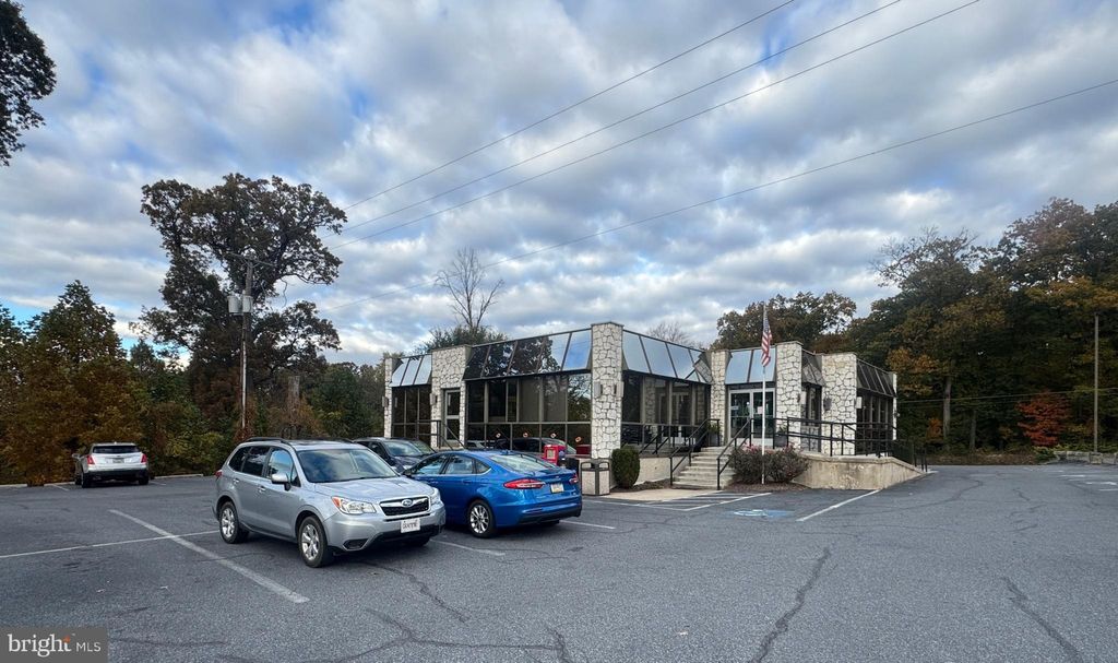 Photo of 665 Lancaster Road, MANHEIM, PA 17545 (MLS # PALA2078800)