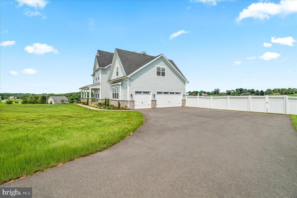 3419 THREE DAUGHTERS CT