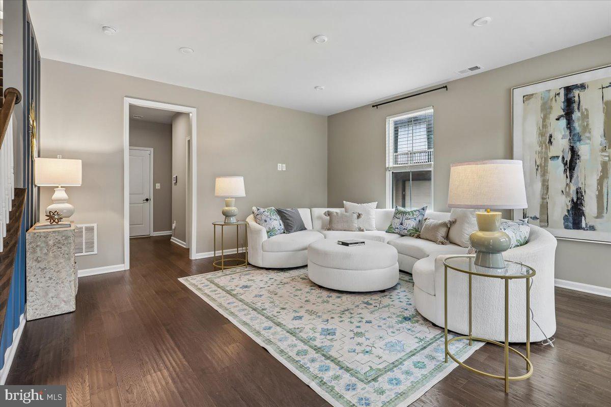 43498 APPLE ORCHARD SQUARE