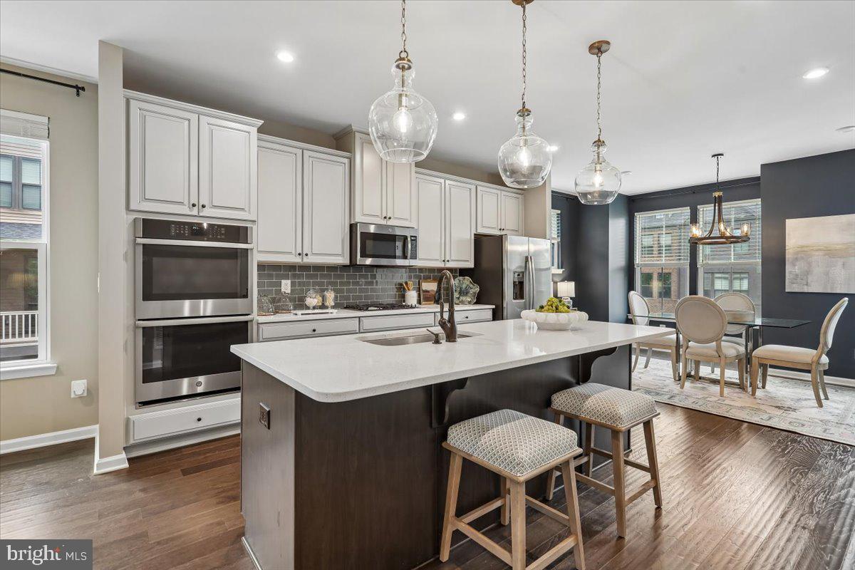 43498 APPLE ORCHARD SQUARE