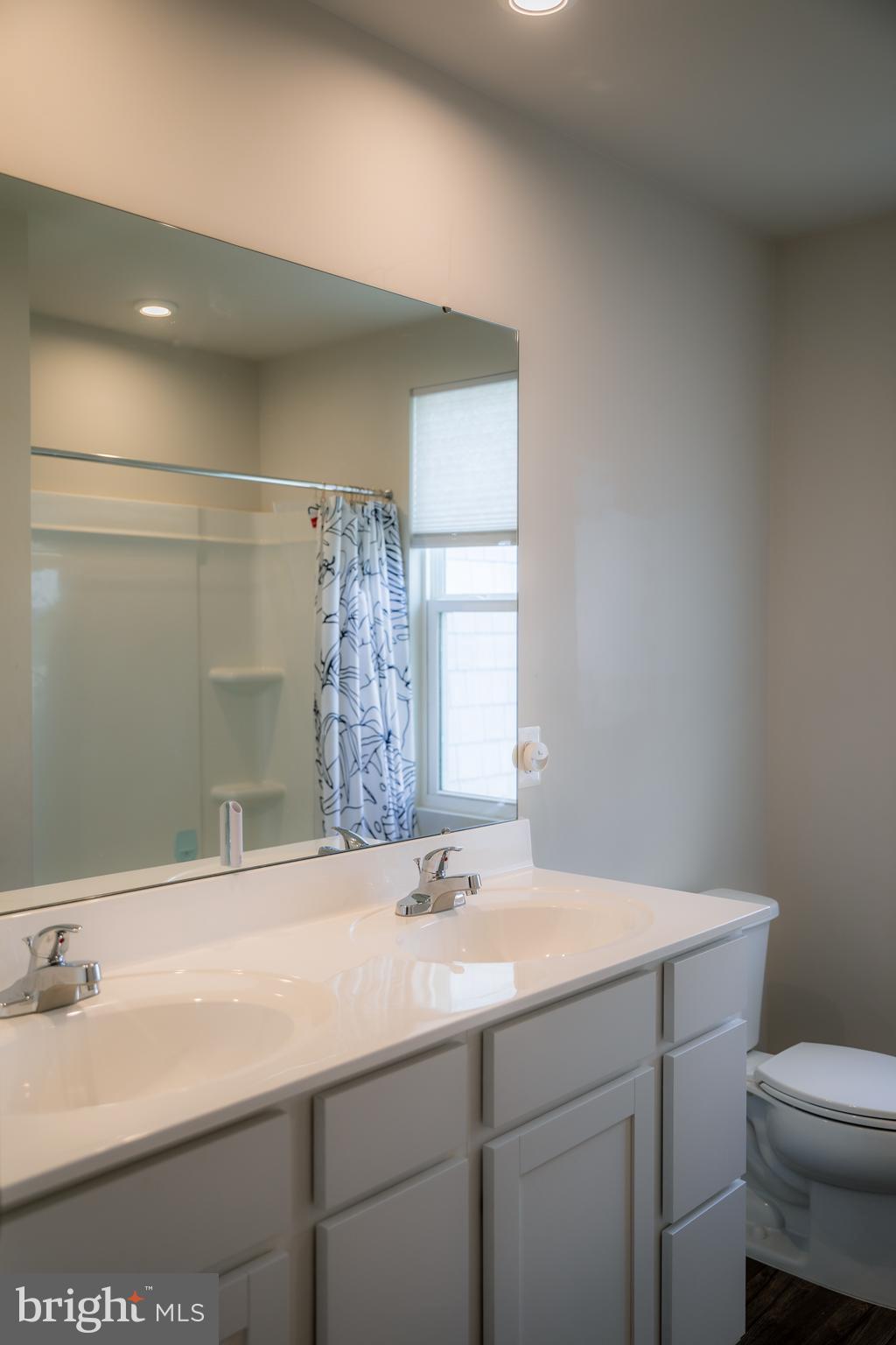 THE VILLAGE AT MIDDLETOWN - Residential