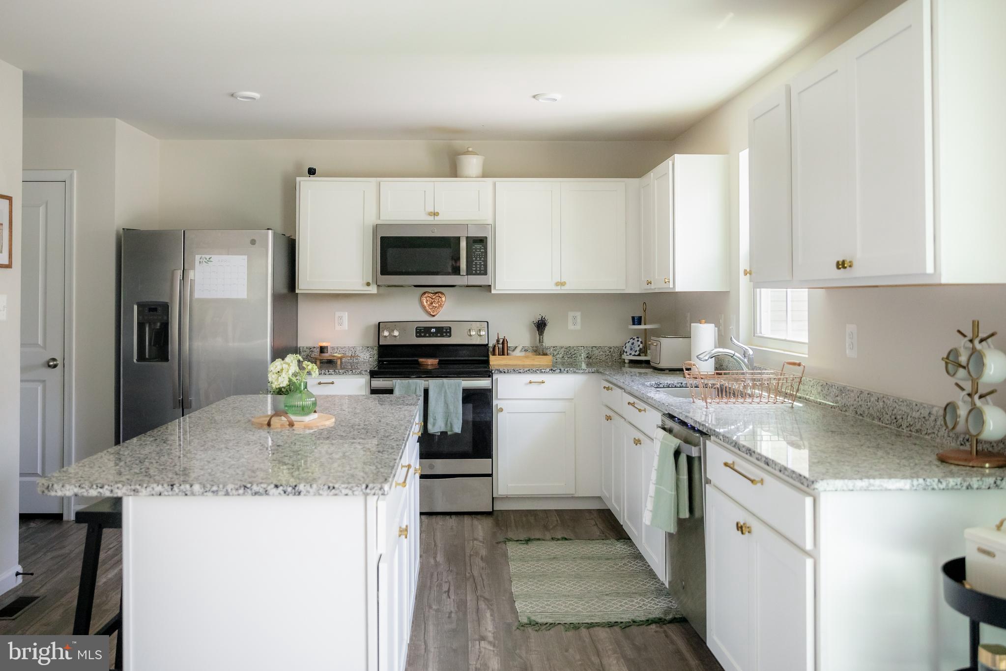 THE VILLAGE AT MIDDLETOWN - Residential