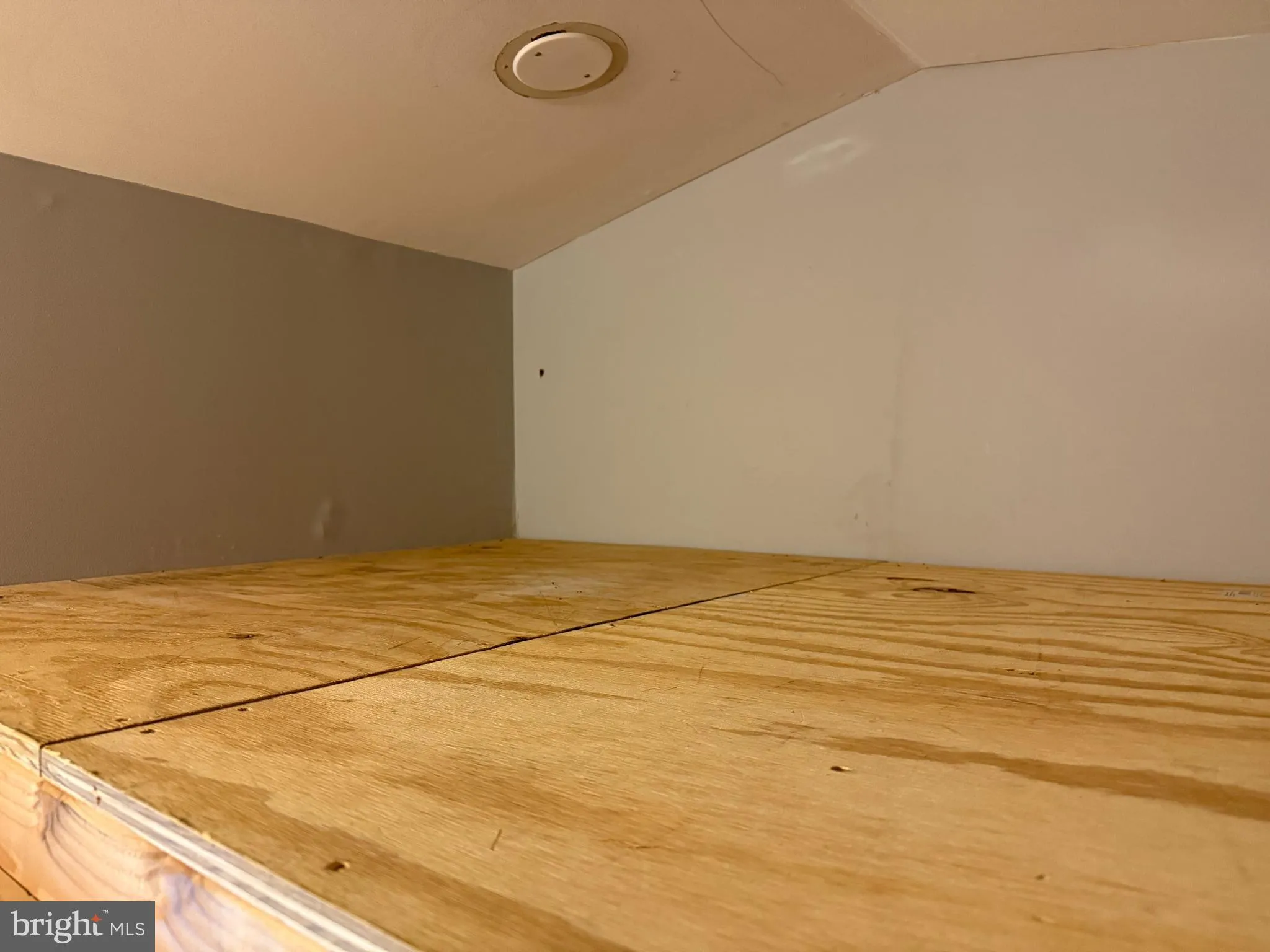 Columbia, Maryland 21044, United States, 3 Bedrooms Bedrooms, ,3 BathroomsBathrooms,Residential,Pending,10820