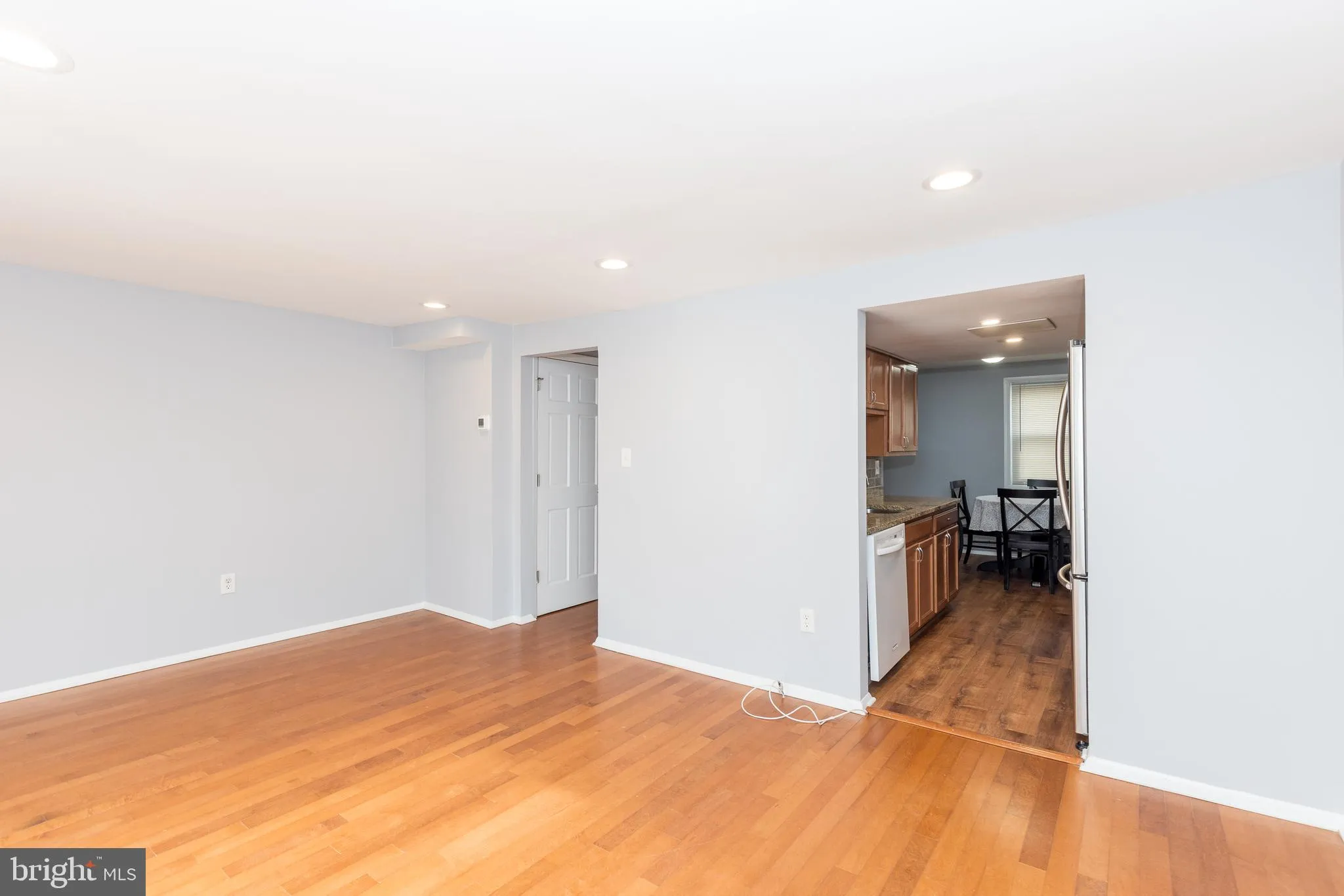 Columbia, Maryland 21044, United States, 3 Bedrooms Bedrooms, ,3 BathroomsBathrooms,Residential,Pending,10820