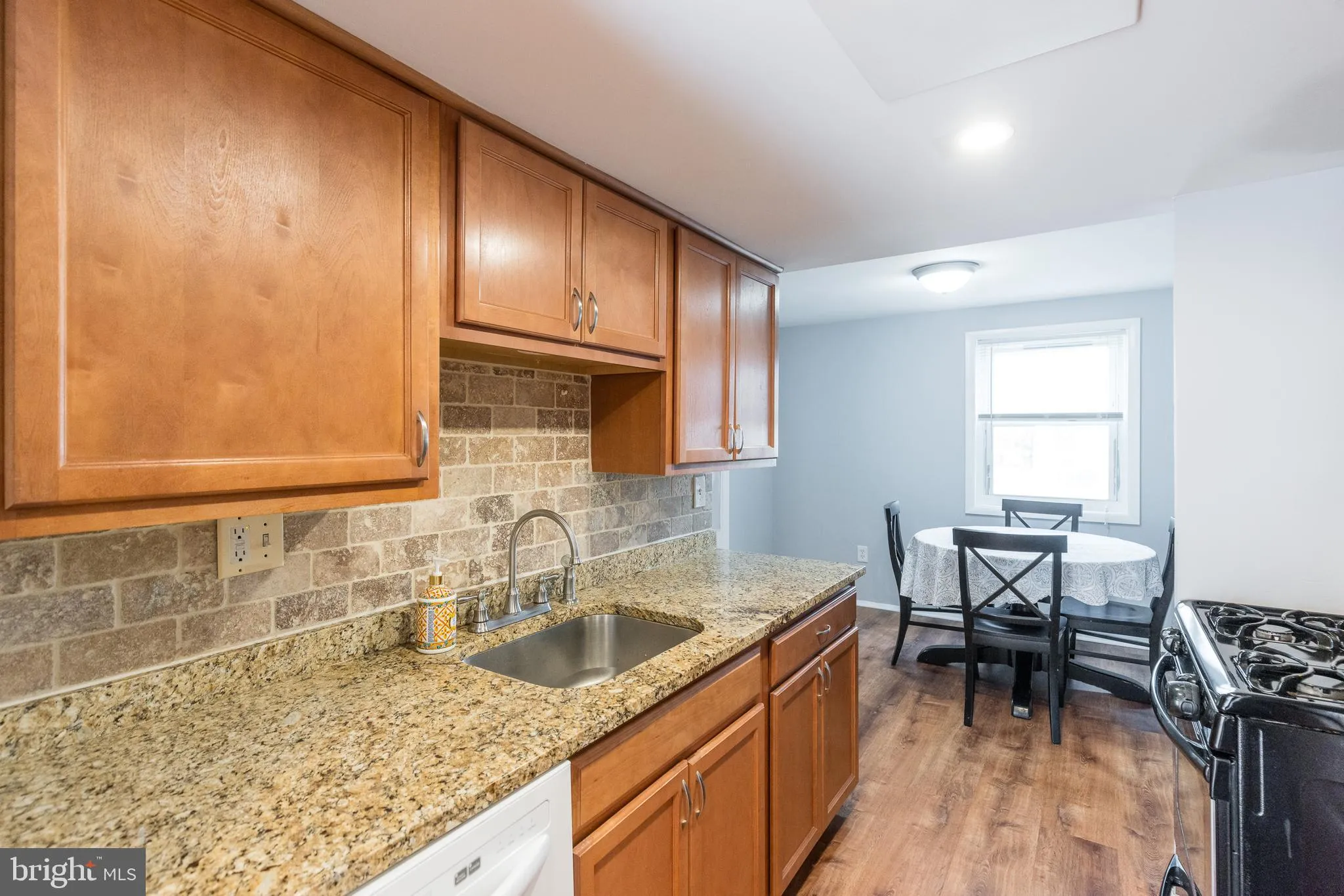 Columbia, Maryland 21044, United States, 3 Bedrooms Bedrooms, ,3 BathroomsBathrooms,Residential,Pending,10820