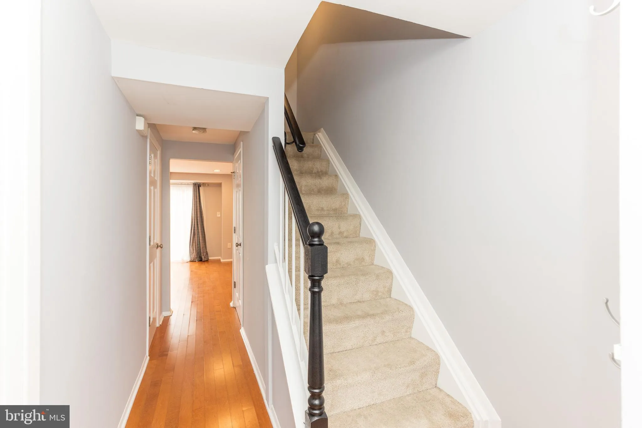 Columbia, Maryland 21044, United States, 3 Bedrooms Bedrooms, ,3 BathroomsBathrooms,Residential,Pending,10820