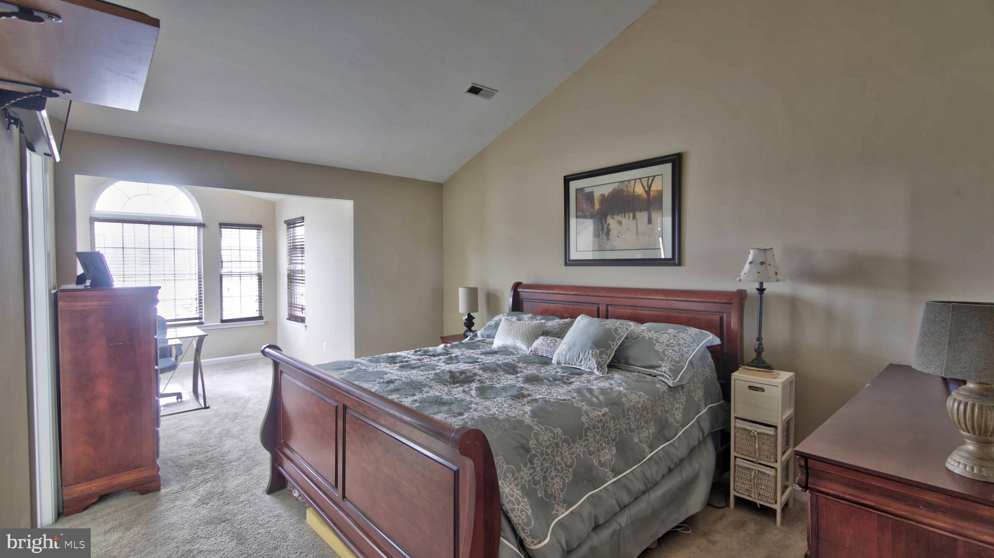 RIDGELEIGH - Residential