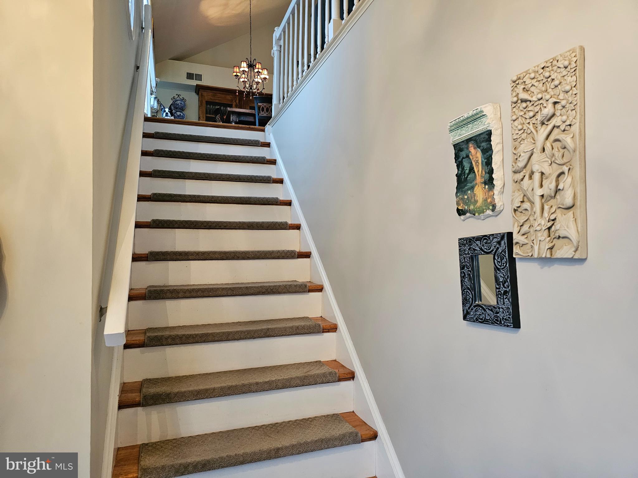 HAMPTON POINTE - Residential