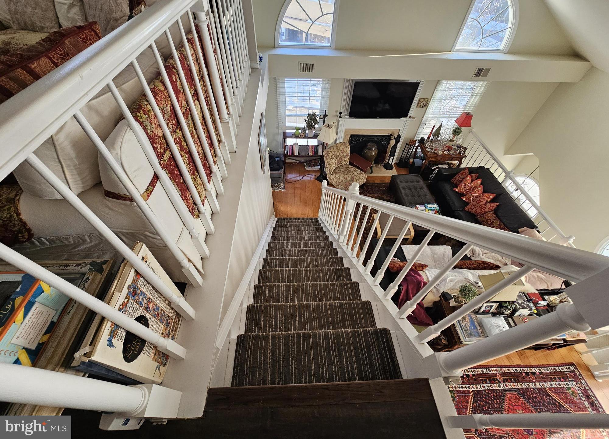 HAMPTON POINTE - Residential