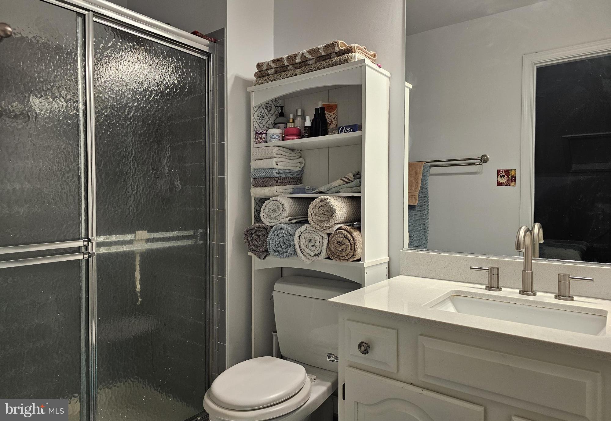 HAMPTON POINTE - Residential