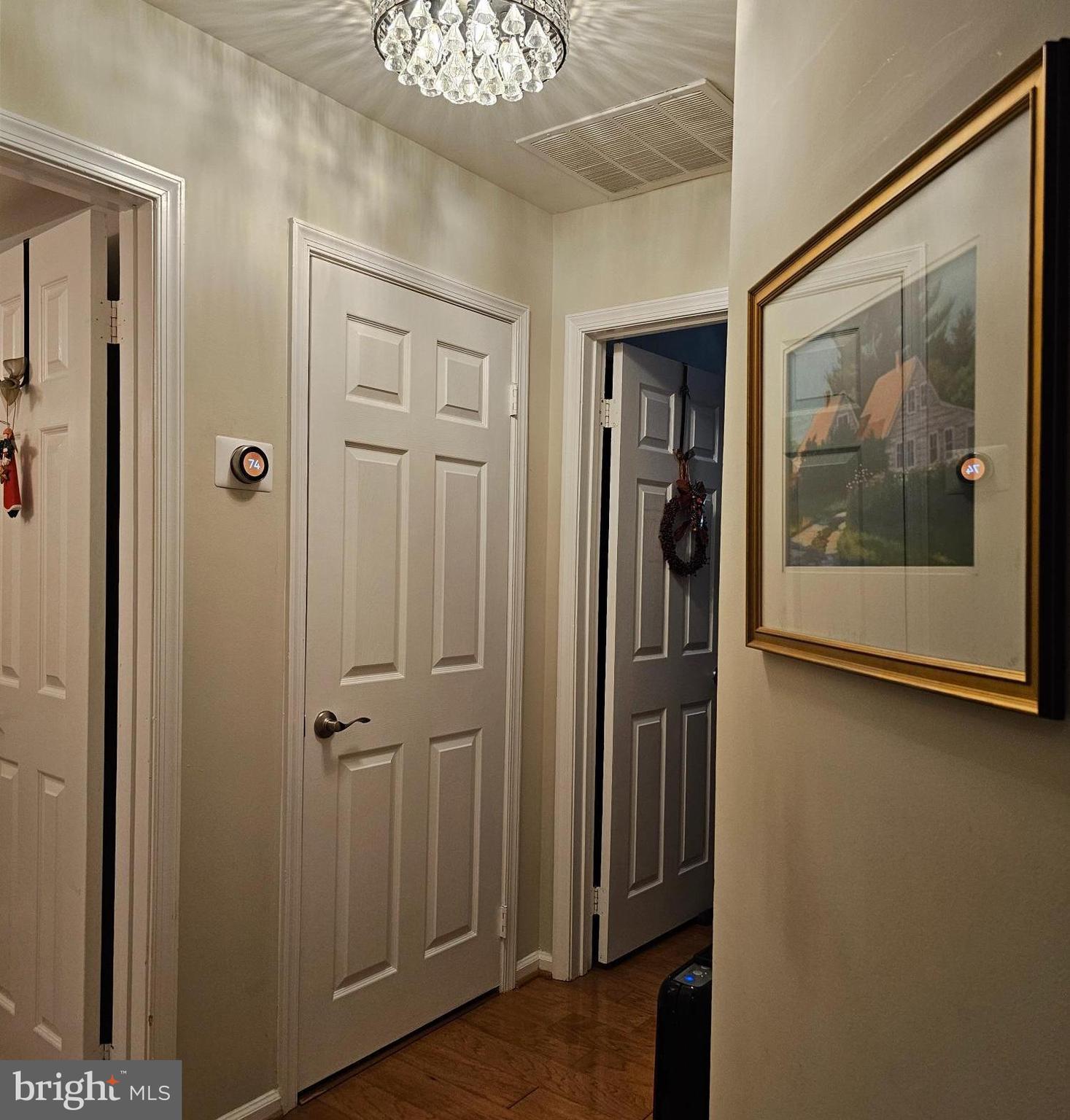 HAMPTON POINTE - Residential