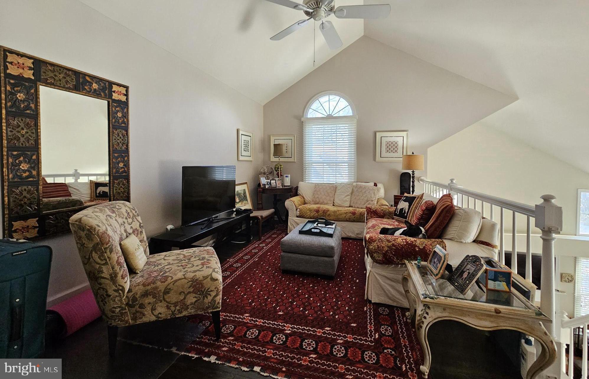 HAMPTON POINTE - Residential